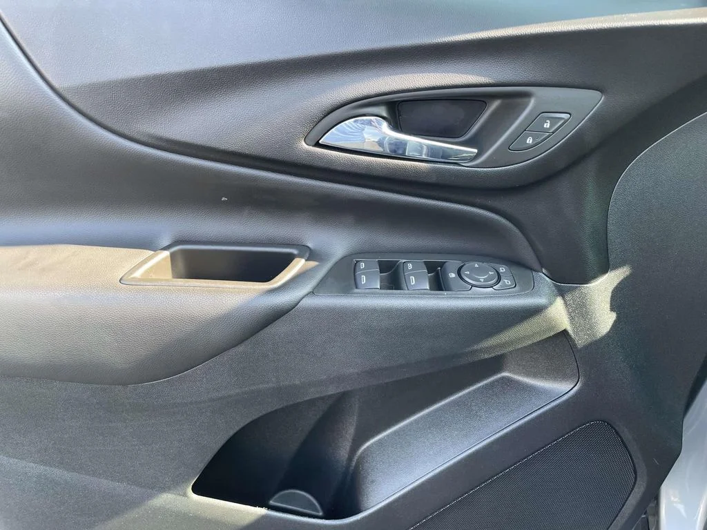Used 2023 Sterling Gray Metallic Chevrolet LT image 17