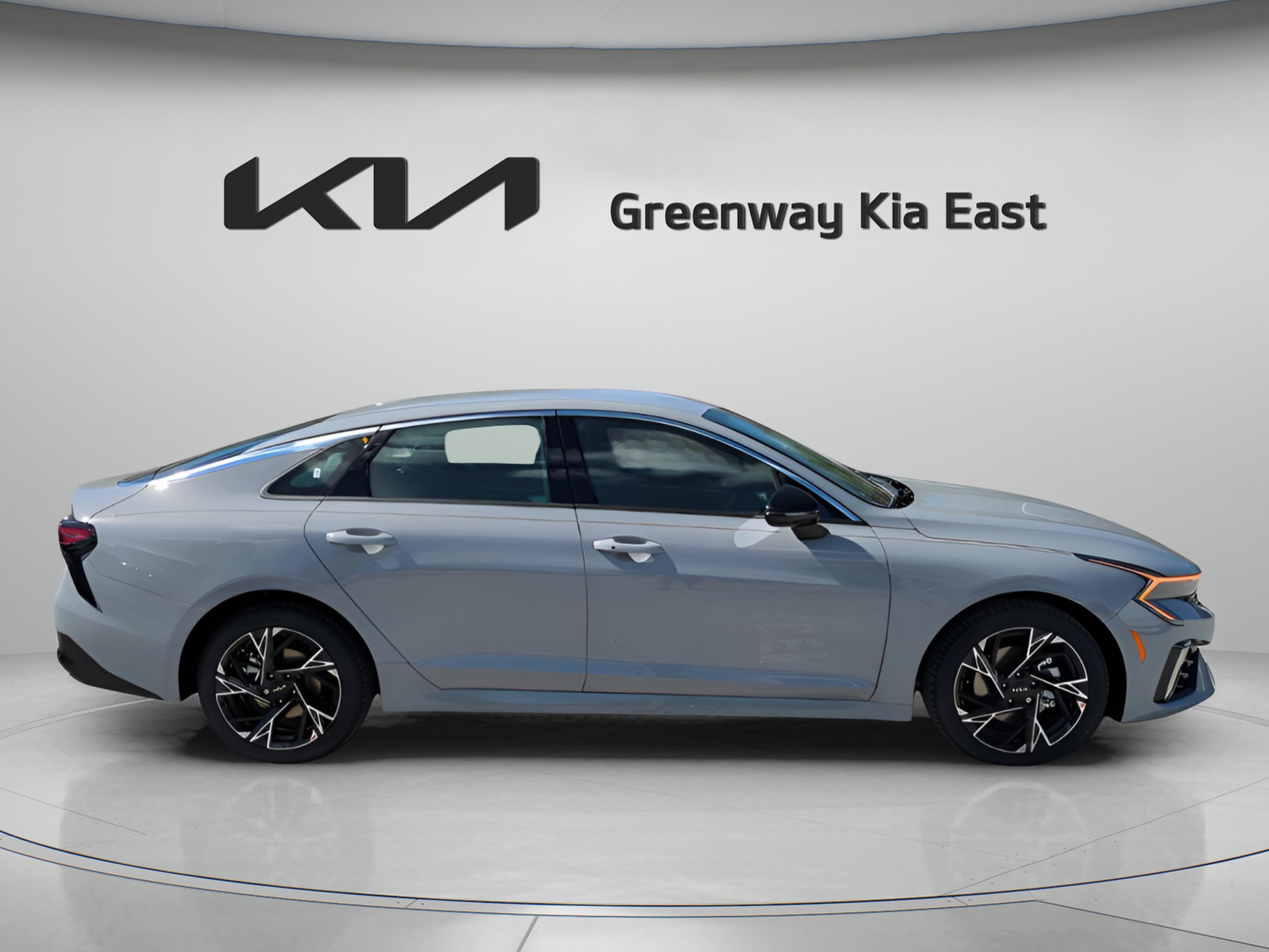 New 2026 Wolf Gray Kia GT-Line image 4