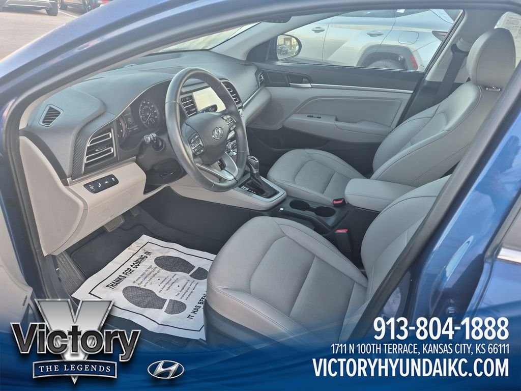 Used 2020 Blue Hyundai Limited image 9