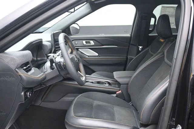 2026 Ford Explorer Tremor - Photo 6