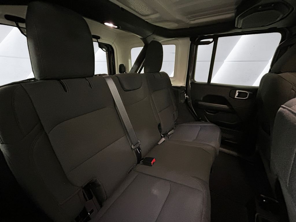 Used 2021 Gray Jeep Unlimited Sahara image 16