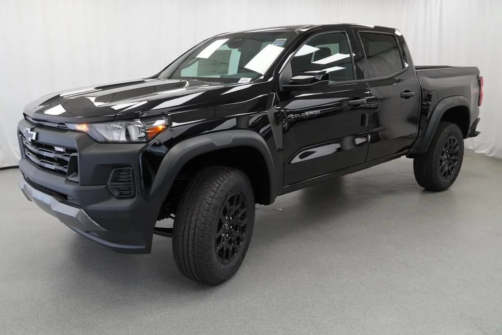 New 2026 Black Chevrolet Trail Boss image 4