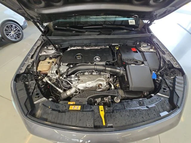 Used 2021 Gray Mercedes-Benz GLB 250 image 24