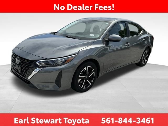 Used 2024 Gray Nissan SV image 9