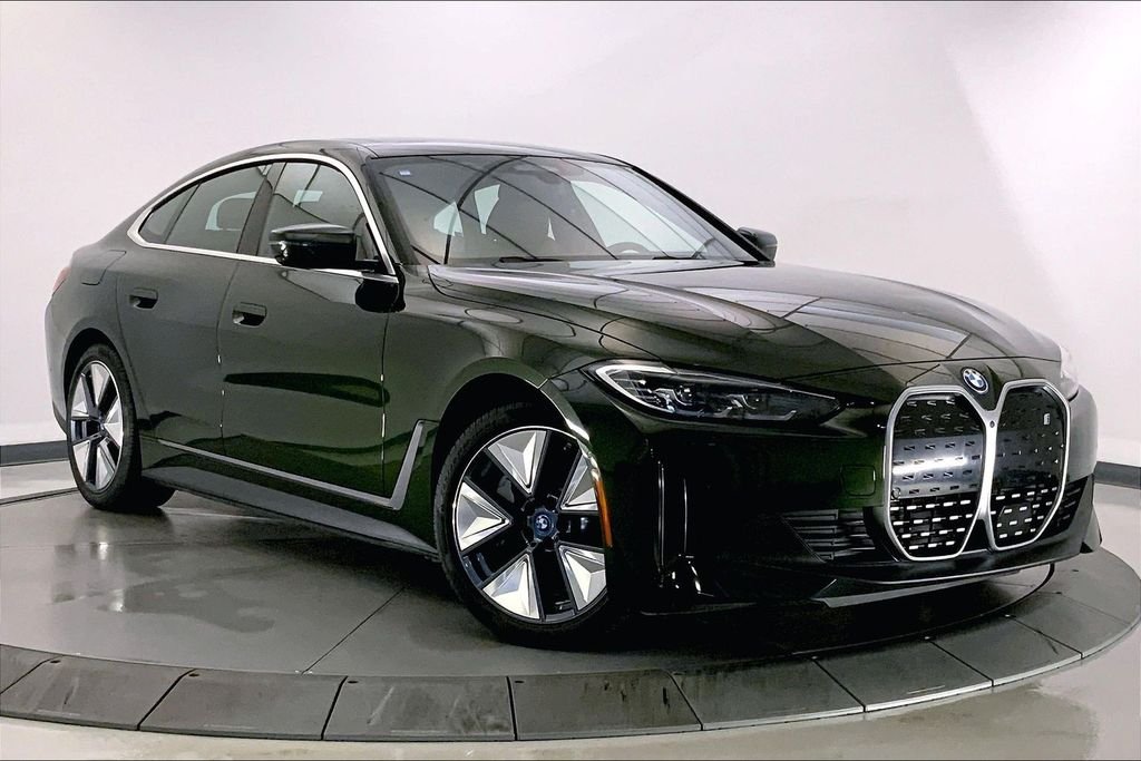 2023 BMW i4 eDrive40's photo
