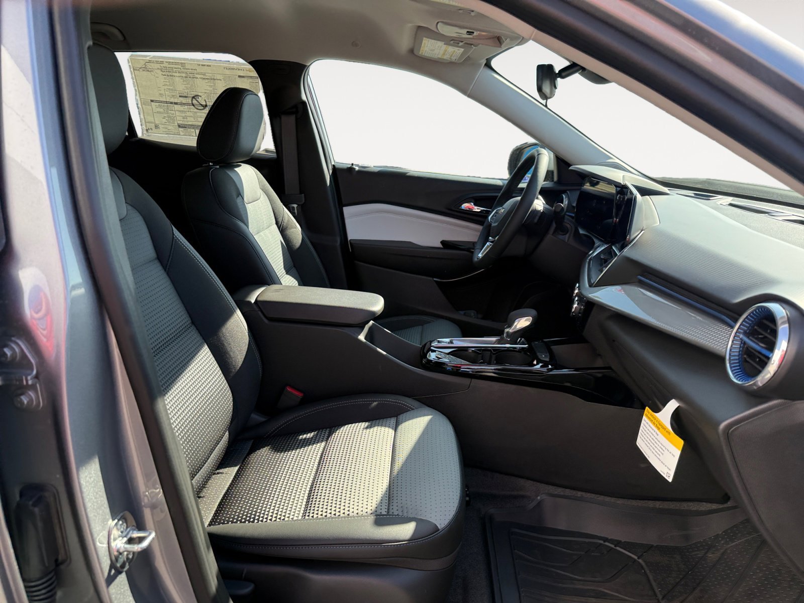 2026 Chevrolet Trax LT - Photo 19