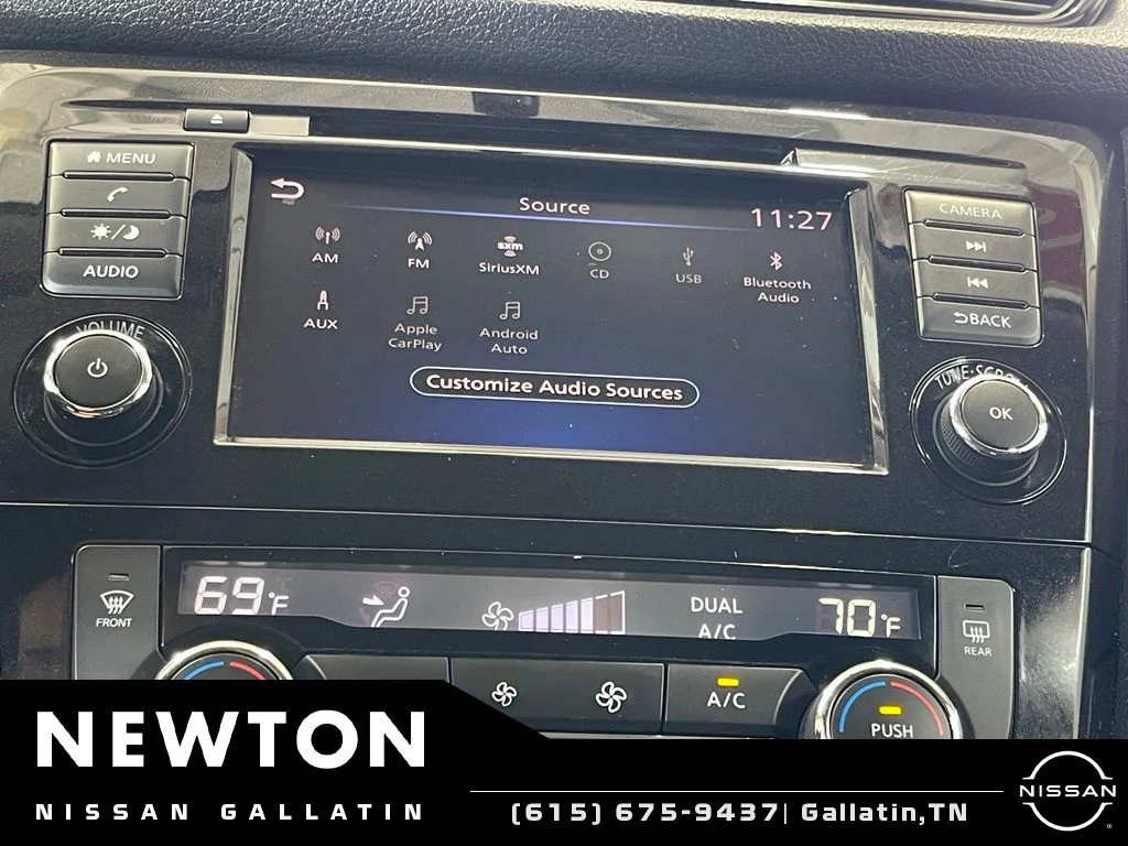 Used 2018 Gun Metallic Nissan SV image 9