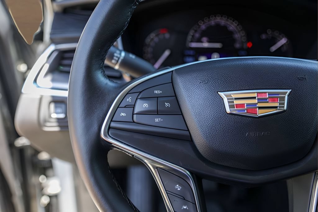 Used 2019 BRONZE DUNE METALLIC Cadillac Luxury FWD image 11