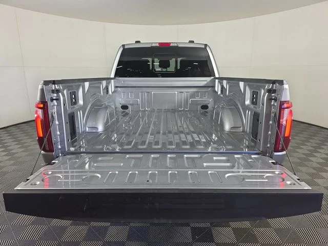 Certified Used 2025 Iconic Silver Metallic Ford Lariat image 12