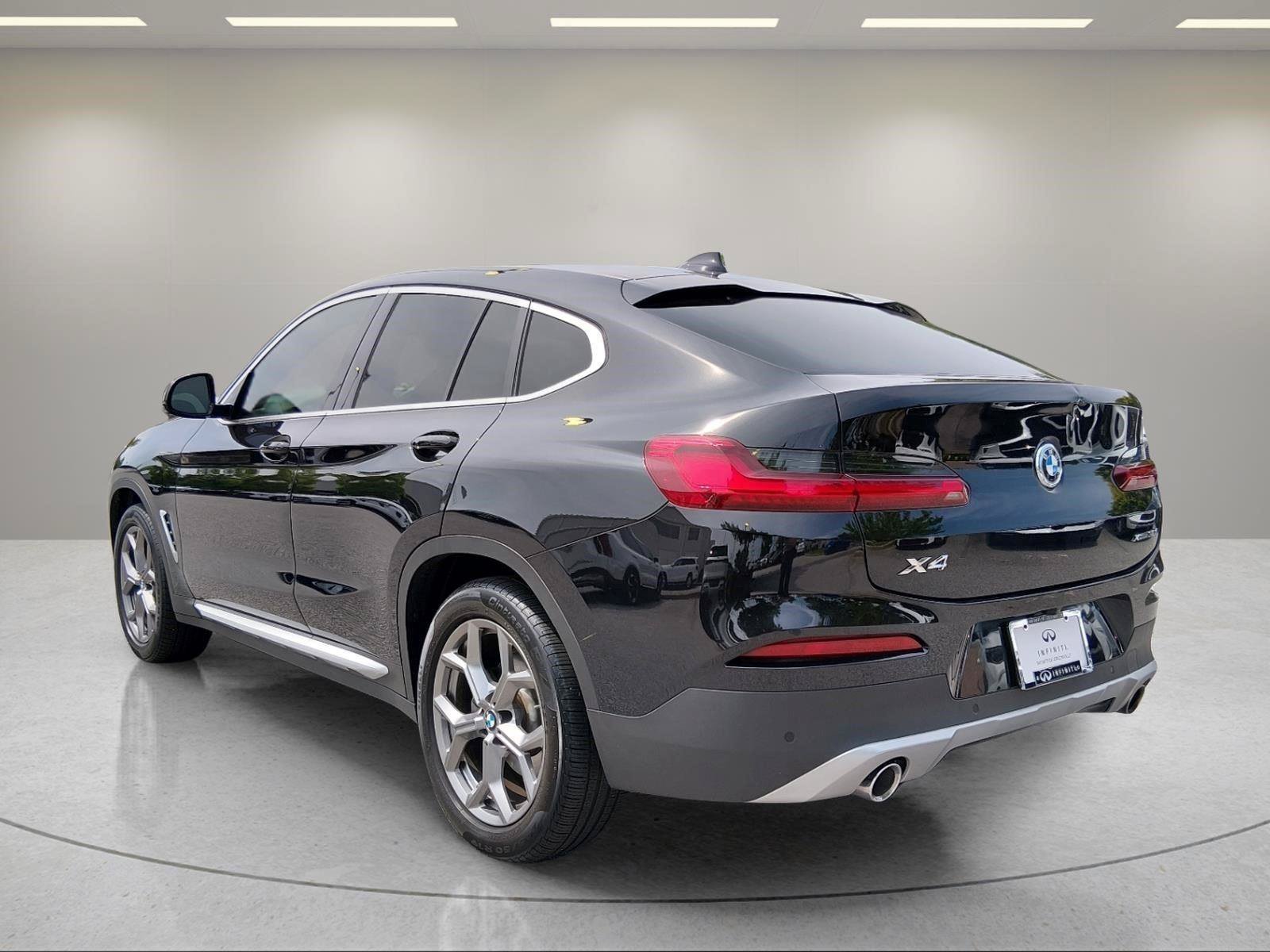 Used 2021 Black Sapphire Metallic BMW xDrive30i image 7