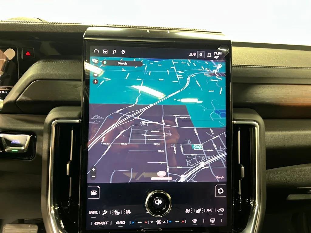 2026 GMC Yukon XL Denali - Photo 24