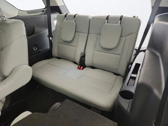New 2026 Star White Metallic Tri-Coat Ford Platinum™ image 56