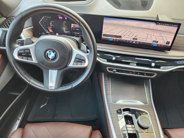 Used 2024 Gray BMW xDrive40i image 30