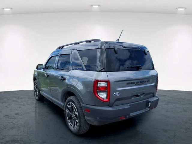 Used 2022 Gray Ford Outer Banks image 8