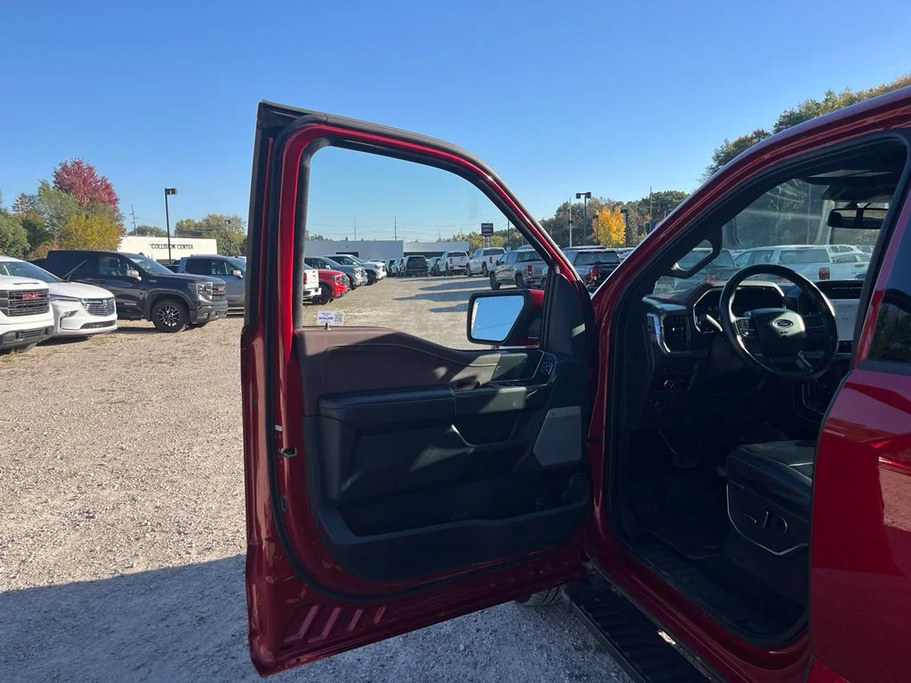 Used 2023 Red Metallic Ford Lariat image 14