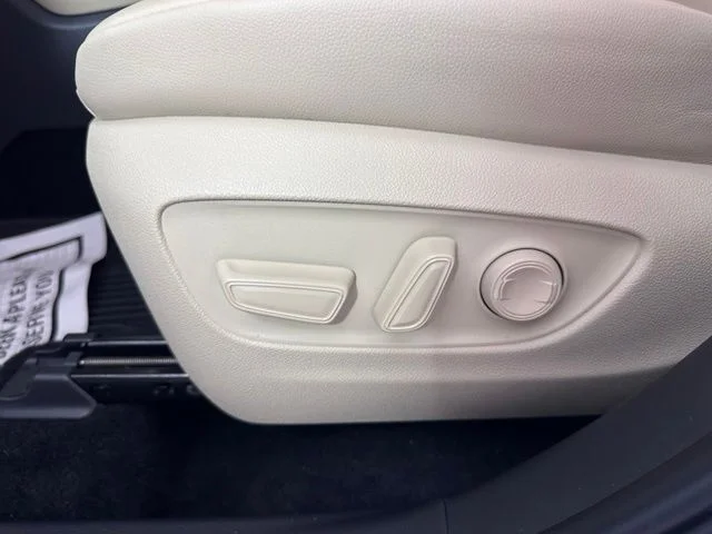 Used 2025 Beige Toyota XLE image 23