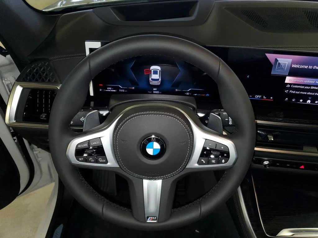 Used 2026 White BMW sDrive40i image 18