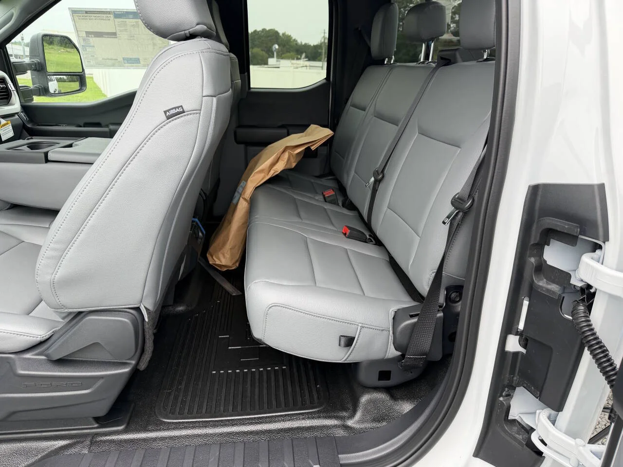 New 2026 Oxford White Ford F-350® XL image 7