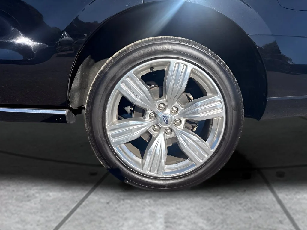 Used 2023 Black Ford Platinum image 36