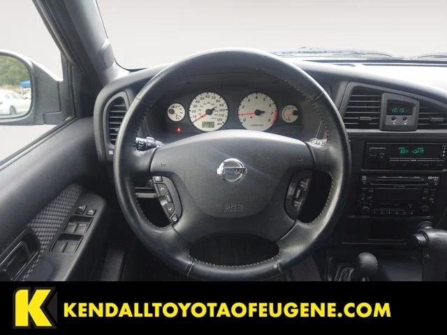 Used 2002 Silver Nissan SE image 12
