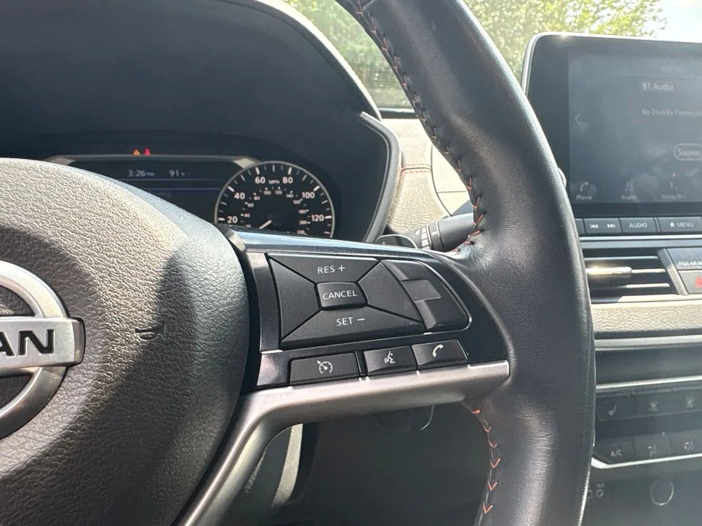 Used 2021 Black Nissan 2.5 SR image 39
