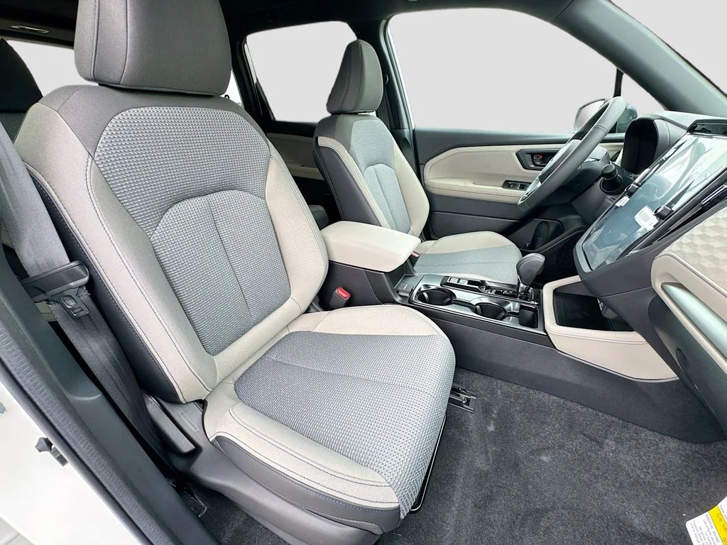 New 2026 White Subaru Premium image 36