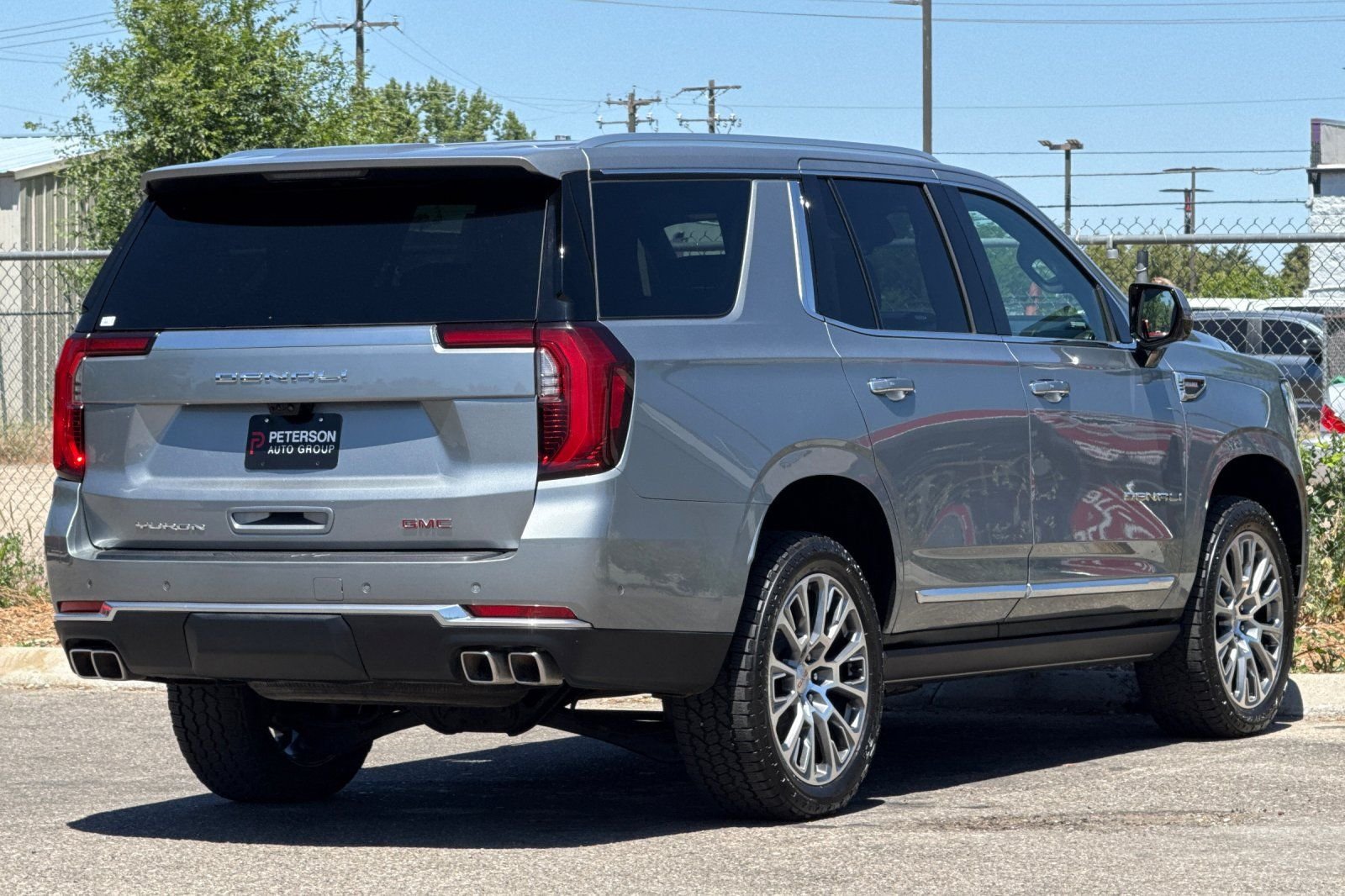 Used 2025  GMC Denali image 4