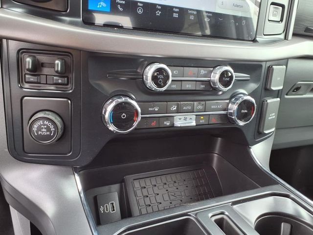 2025 Ford F-150 XLT - Photo 14
