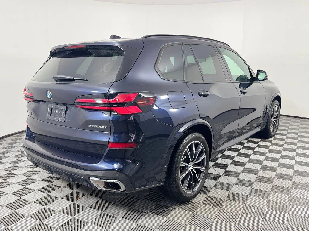 Certified Used 2024 Carbon Black Metallic BMW xDrive40i image 5