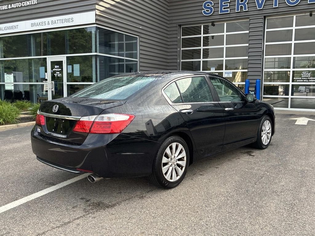 Used 2015  Honda EX-L image 7