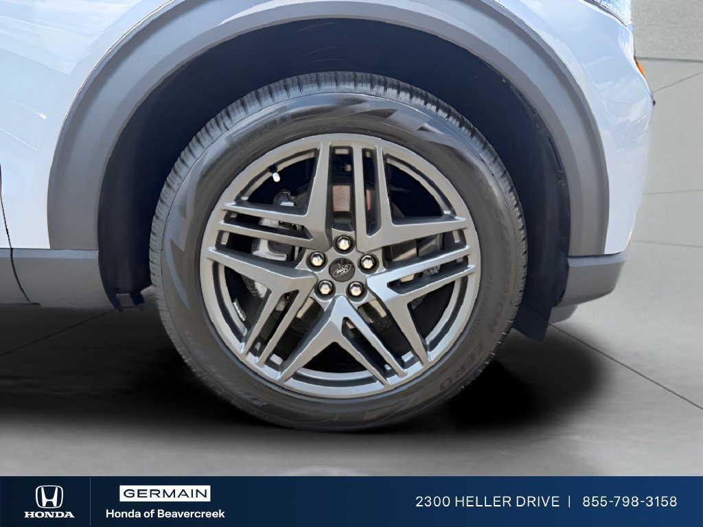 Used 2026 Space White Metallic Ford Active image 28