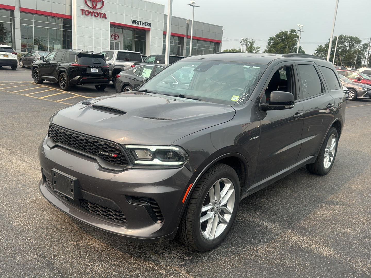 Used 2025 Vapour Grey Dodge R/T image 3