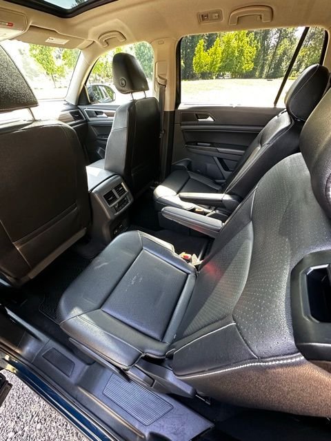 2021 Volkswagen Atlas SE w/Tech - Photo 16