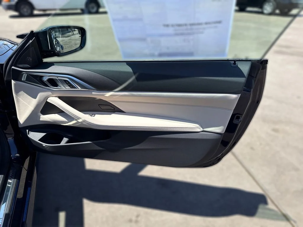 2026 BMW 4 Series M440i - Photo 27