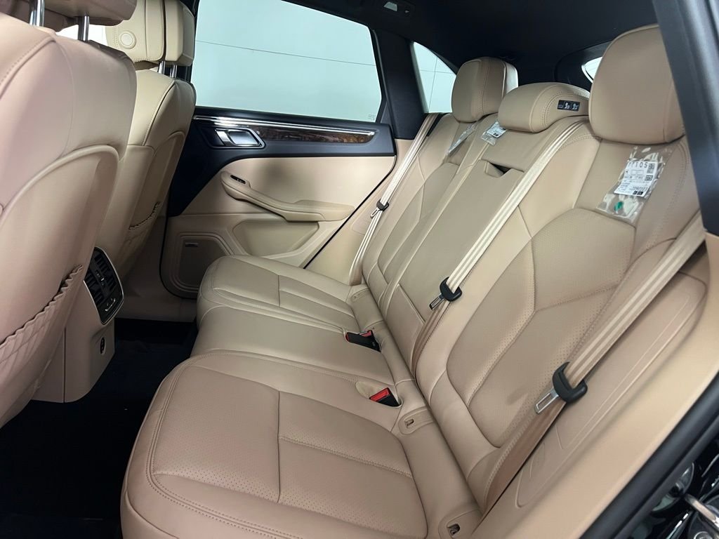 2026 Porsche Macan Base - Photo 23