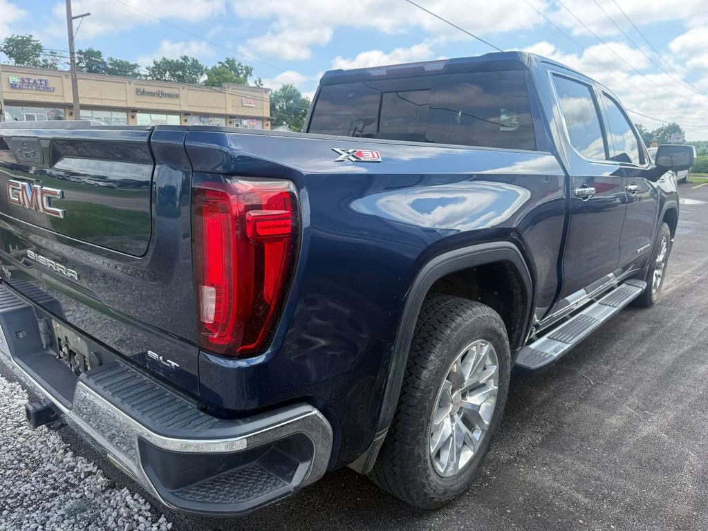 Used 2019 Blue GMC SLT image 10