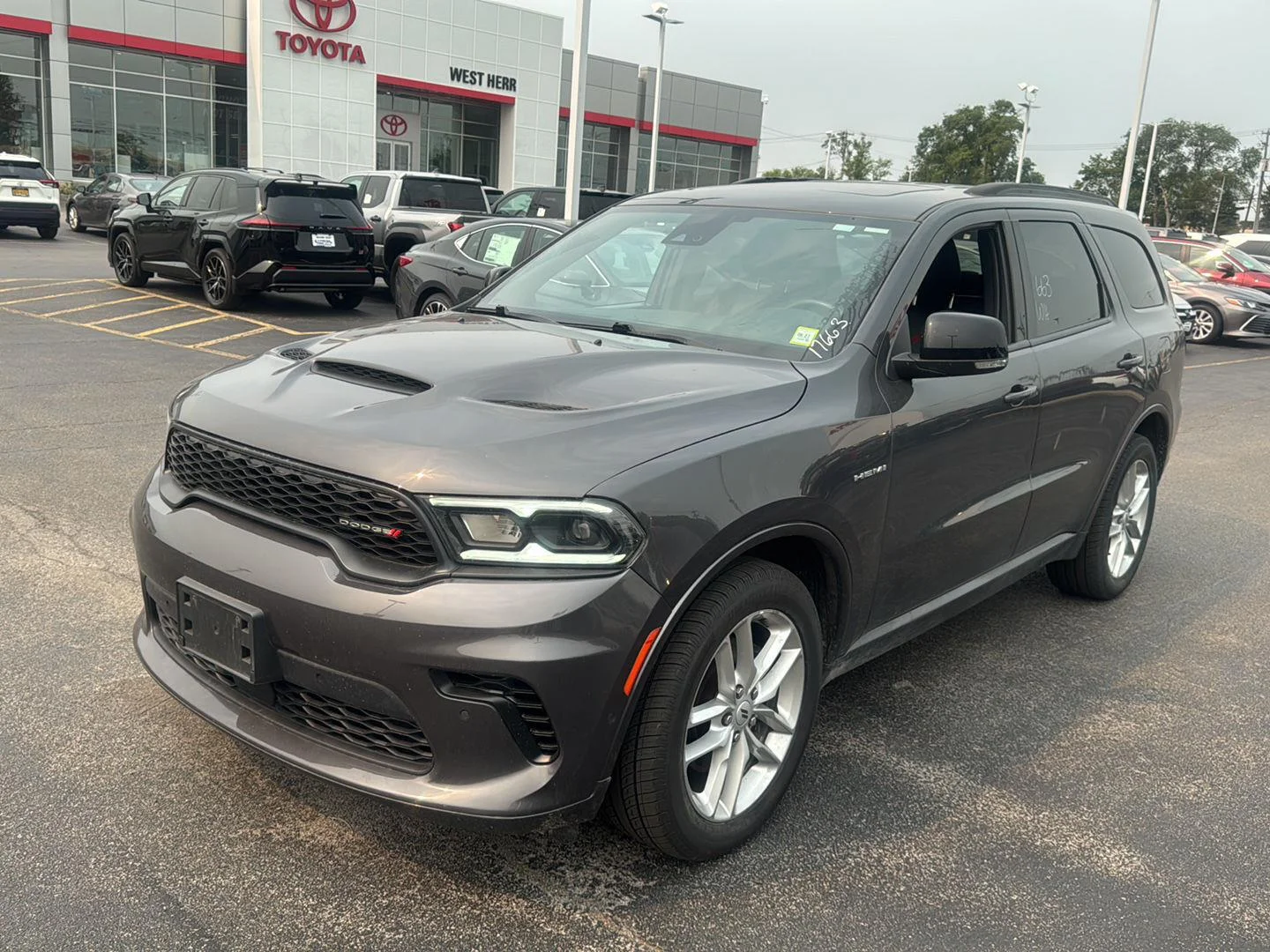 Used 2025 Vapour Grey Dodge R/T image 3