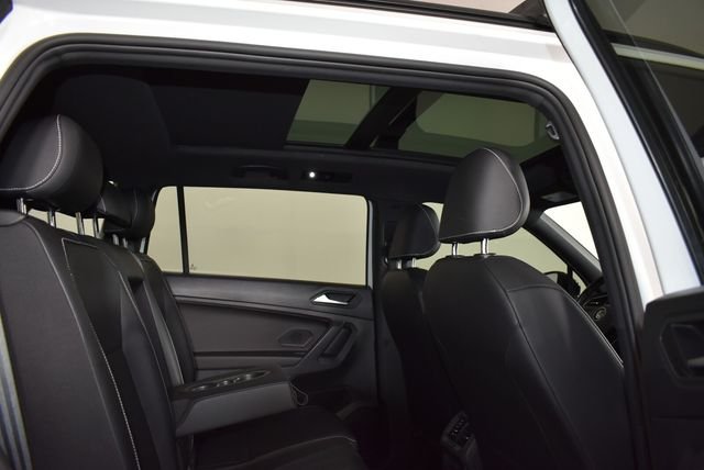 Used 2021 White Volkswagen 2.0T SE R-Line Black image 20