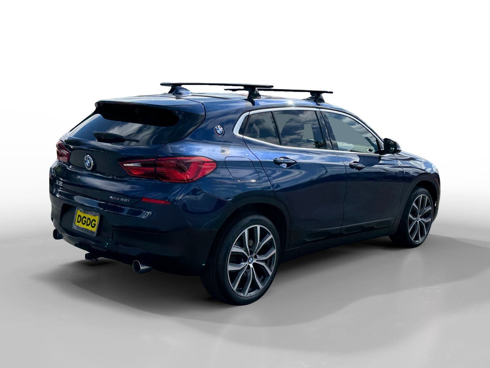 Used 2018 Blue Metallic BMW xDrive28i image 5