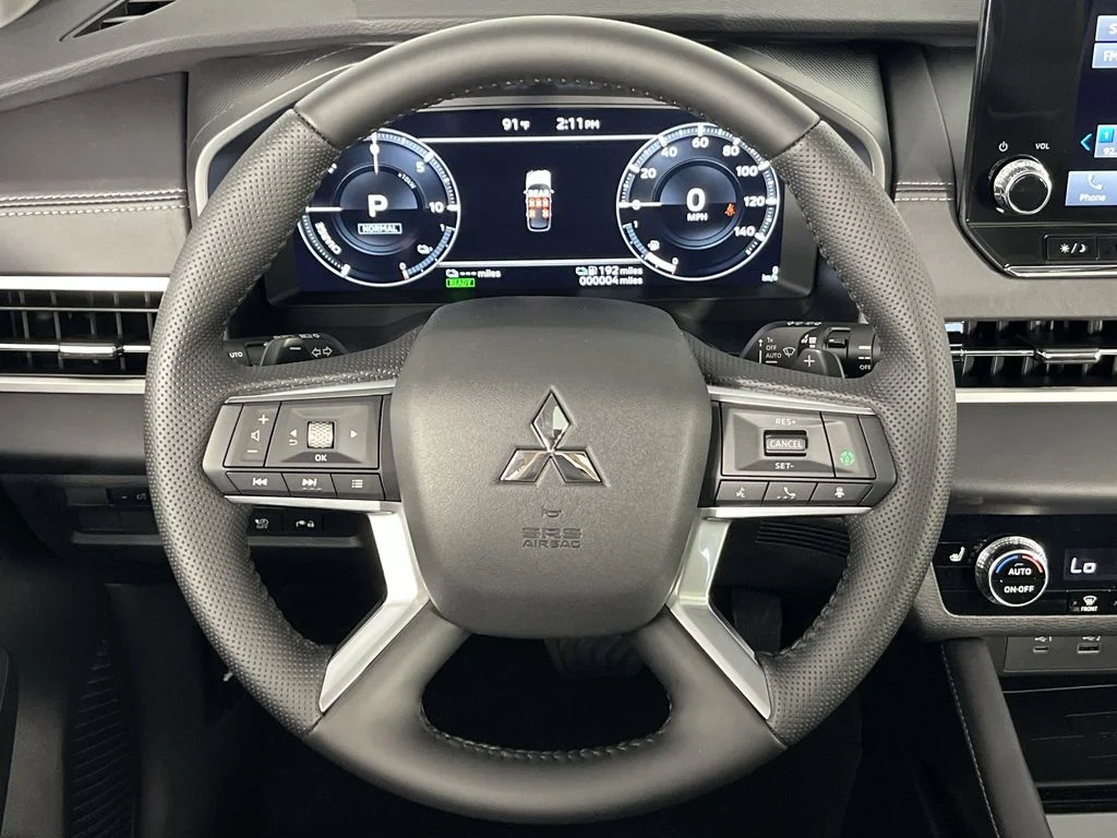 2025 Mitsubishi Outlander Plug-in Hybrid SE - Photo 15