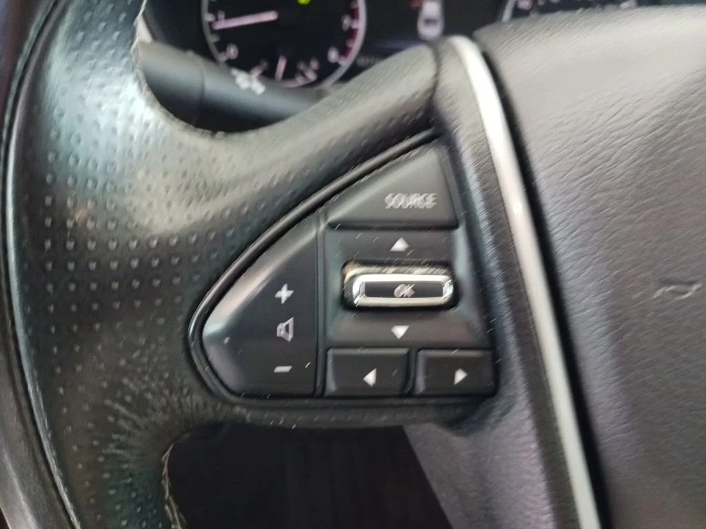 Used 2017 Brown Nissan Platinum image 17