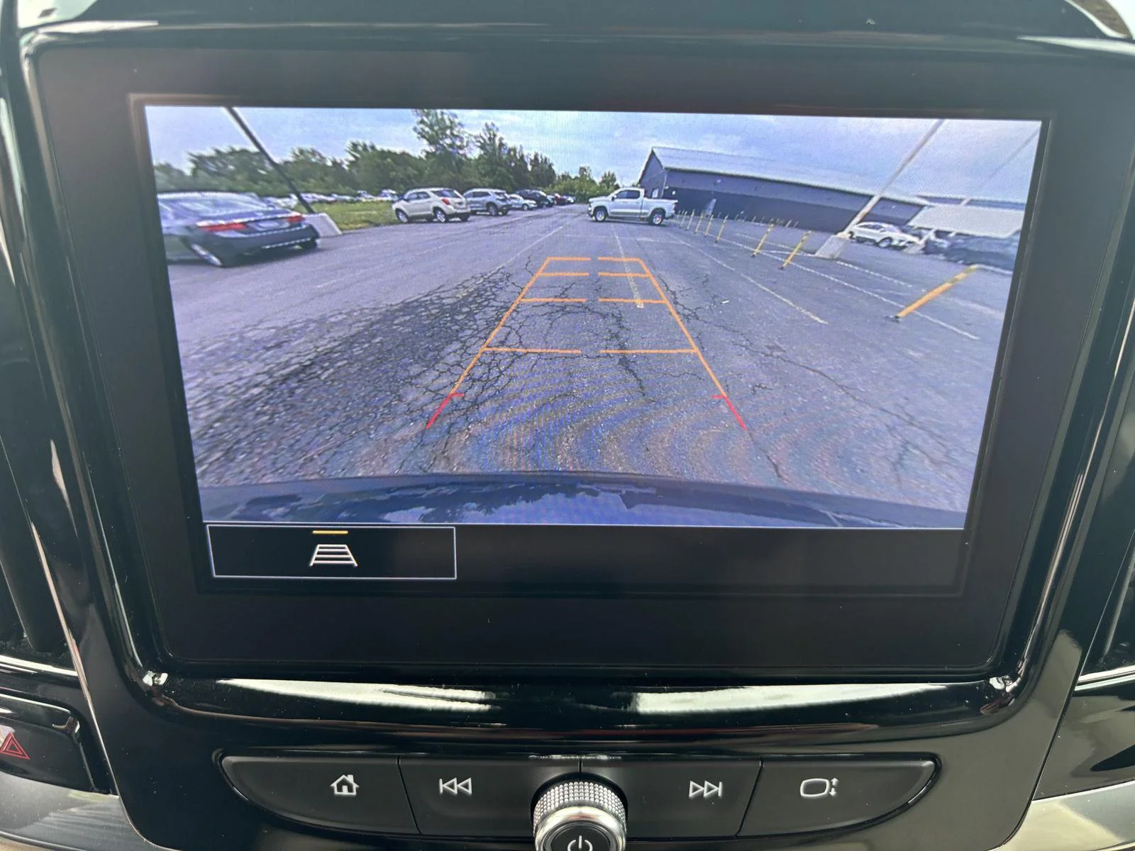 Used 2023 Northsky Blue Metallic Chevrolet LT Cloth image 28