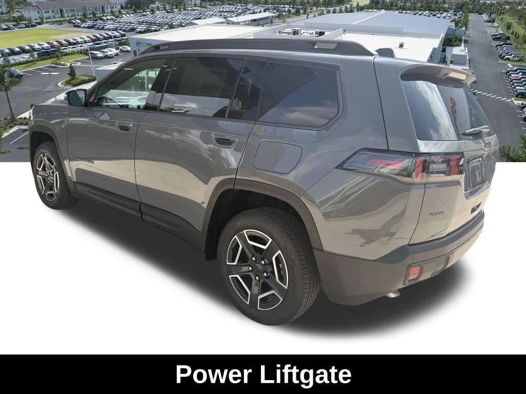 New 2026 Sting-Gray Clear-Coat Exterior Paint Jeep Limited image 6