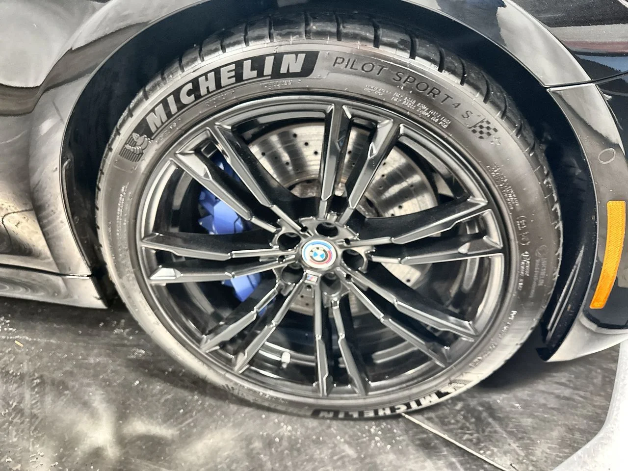 2022 BMW M5 Base - Photo 17