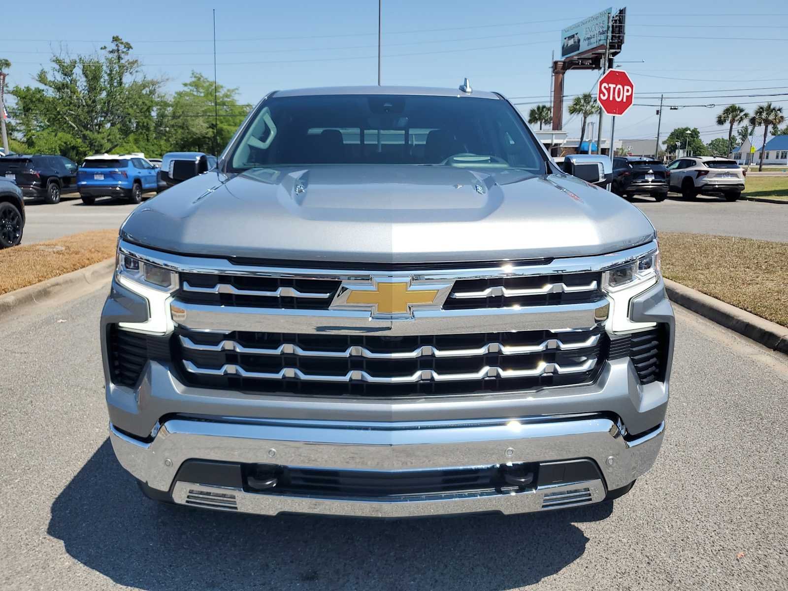 2026 Chevrolet Silverado 1500 LTZ - Photo 9