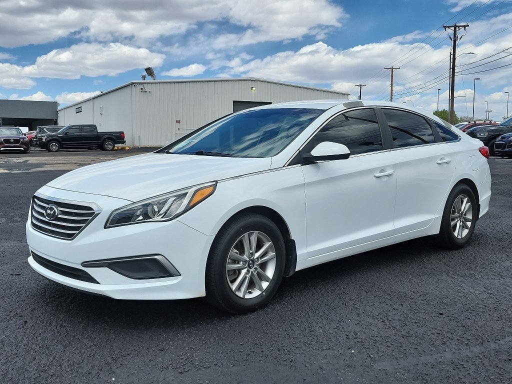 2016 Hyundai Sonata SE's photo