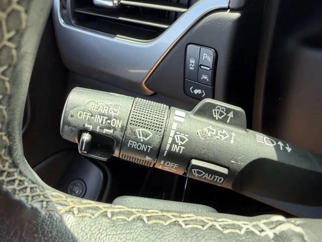 Used 2020 BLACK Chevrolet LT image 32