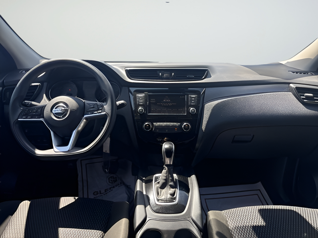 Used 2021 Black Nissan S image 12