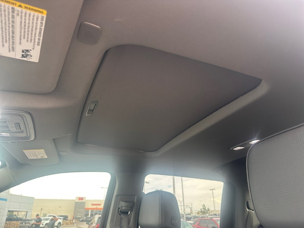 Used 2025 Silver GMC Denali image 13