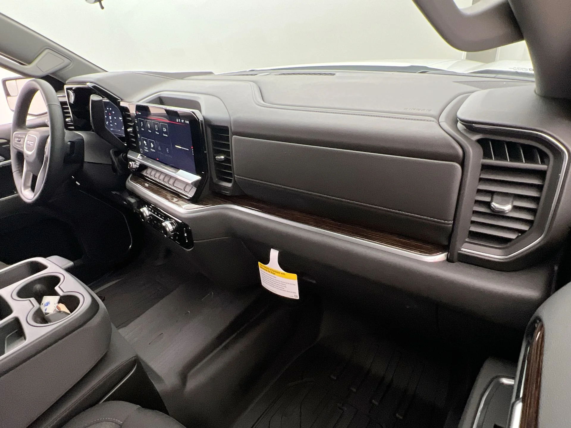 New 2026 Summit White GMC SLE image 84